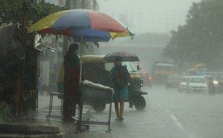 സംസ്ഥാനത്ത് ശക്തമായ മഴയ്ക്ക് സാധ്യത; 3 ജില്ലകളിൽ ഇന്ന് യെല്ലോ അലർട്ട്