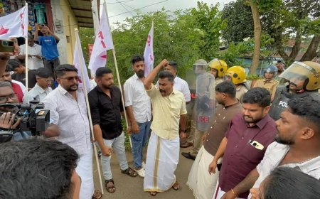 കട്ടപ്പന താലൂക്ക് ആശുപത്രിയിലേക്ക് ഡി.വൈ.എഫ്‌.ഐ മാർച്ച്