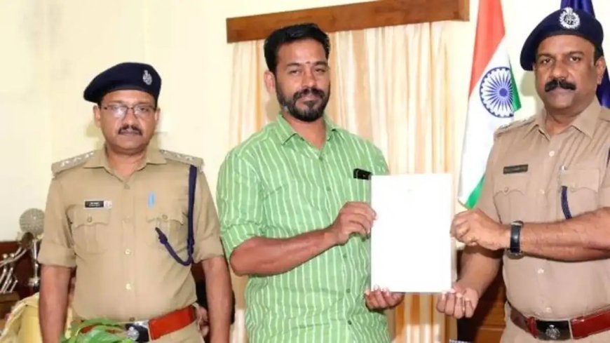 കുഞ്ഞുമോൻ കൊലക്കേസ്: നിർണായക മൊഴി നൽകിയ ഓട്ടോ ഡ്രൈവറെ അനുമോദിച്ചു