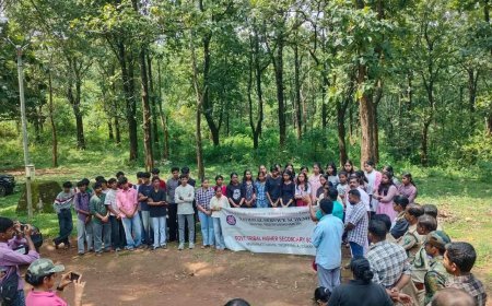 ഗാന്ധിജയന്തി ദിനത്തിൽ ലഹരിവിരുദ്ധ സന്ദേശവും വനസംരക്ഷണ പ്രവർത്തനവുമായി മുരിക്കാട്ടുകുടി ട്രൈബൽ സ്കൂൾ