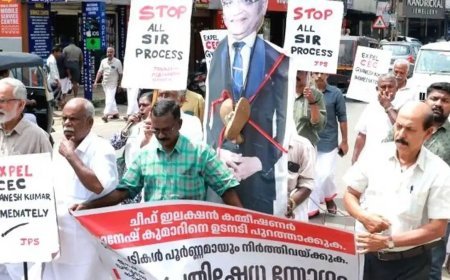 ഗ്യാനേഷ് കുമാറിനെ പുറത്താക്കണമെന്ന് ആവശ്യം; തൊടുപുഴയിൽ പ്രതിഷേധ സംഗമം