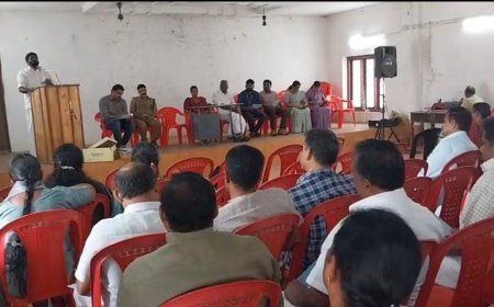ഇരട്ടയാർ പഞ്ചായത്ത് പരിധിയിലെ അതിഥി തൊഴിലാളികൾക്ക് ഹെൽത്ത് കാർഡ് നിർബന്ധം