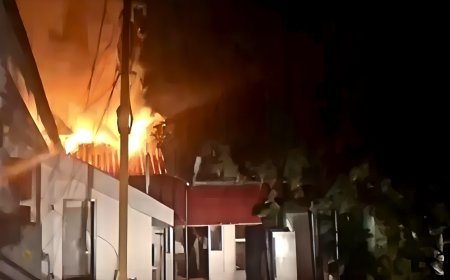 കന്റോൺമെന്റ് ഹൗസ് വളപ്പിൽ തീപിടിത്തം; തീ നിയന്ത്രണവിധേയമാക്കി