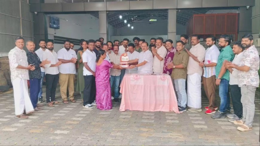 കട്ടപ്പനയിലെ മികച്ച ശുചിത്വ സ്ഥാപനത്തിന് ബെസ്റ്റ് ക്ലീൻ ഷോപ്പ് അവാർഡ് നൽകി
