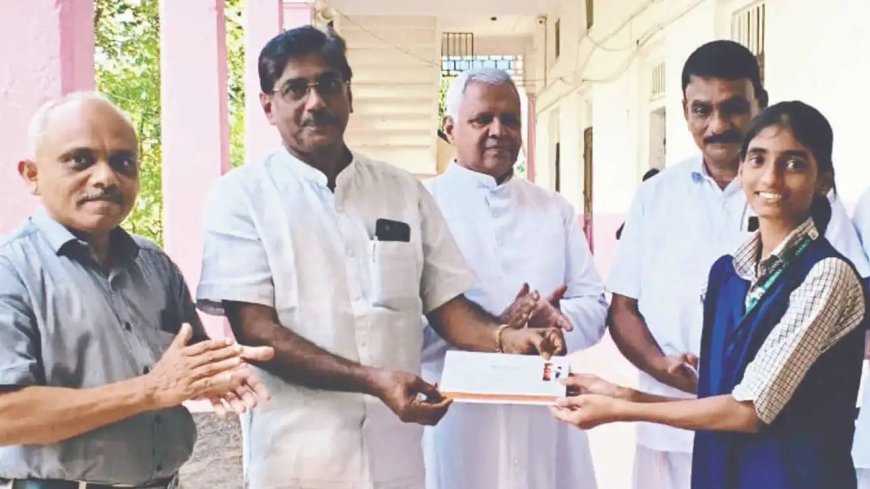 മികച്ച വായനാനുഭവക്കുറിപ്പുകൾക്ക് സമ്മാനം; തീക്കോയിയിൽ ‘എഴുത്തുപെട്ടി’ വായനാപദ്ധതിക്ക് തുടക്കം
